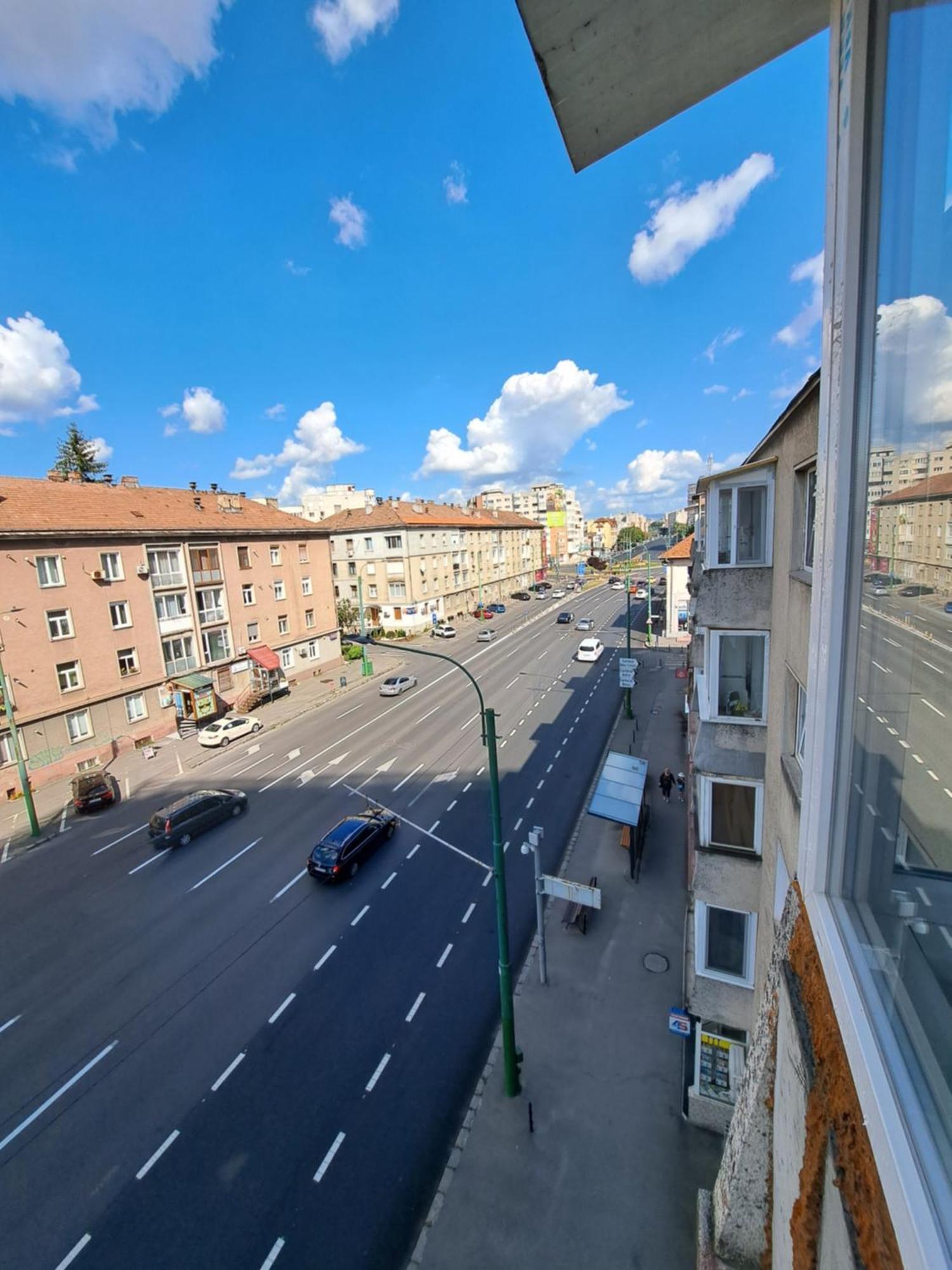 Garsoniera La Bulevard Brasov Bagian luar foto